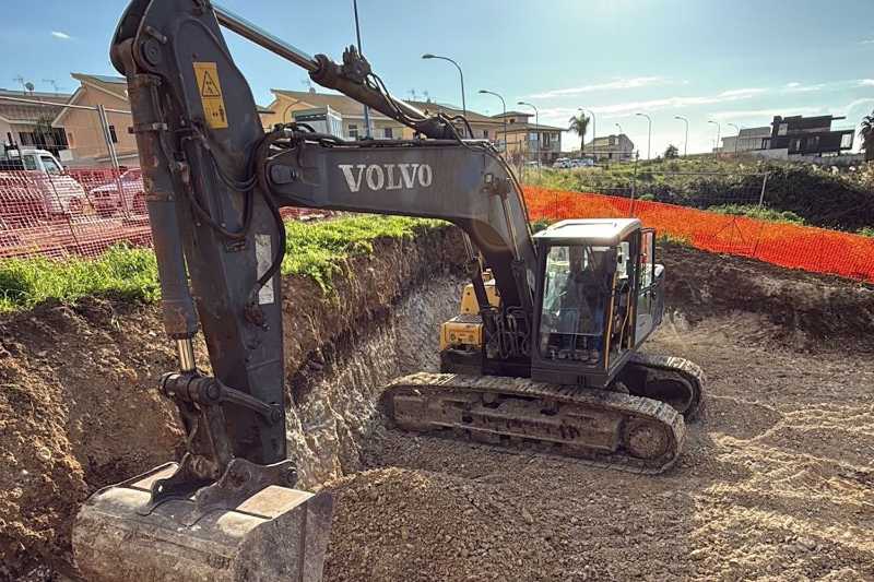 OmecoHub - Immagine VOLVO EC235CNL